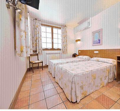 Hostal Lorentxo Olave Номер фото